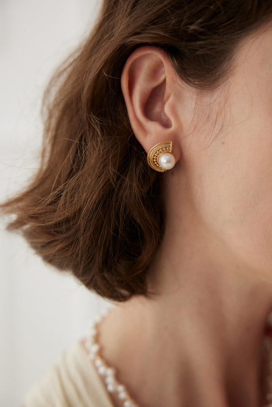In the Pocket · Classic Pearl Drop Silver Earrings