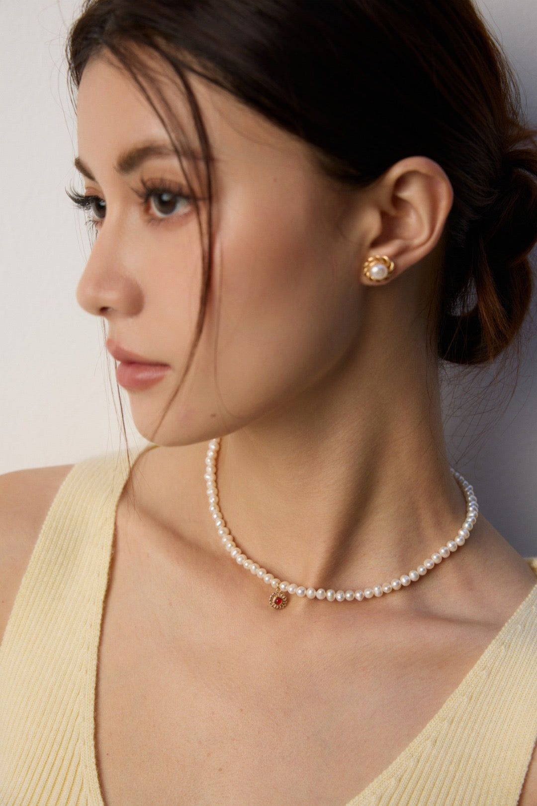 Vintage Pearl Gold Stud Earrings