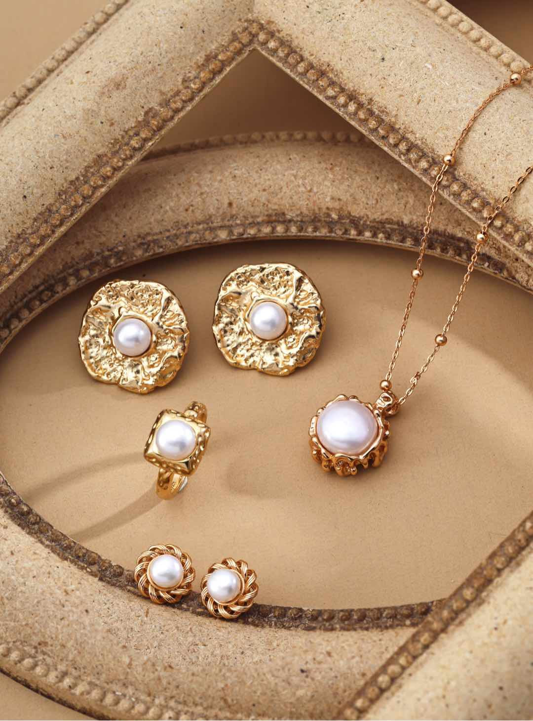 Vintage Pearl Gold Stud Earrings