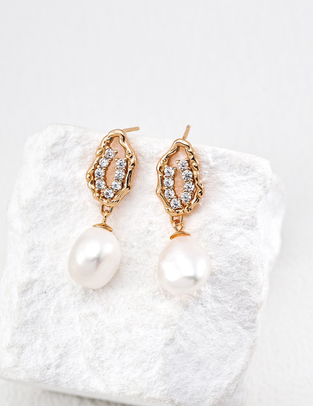 Slow Sweet · Honeycomb Pearl & Zirconia Earrings
