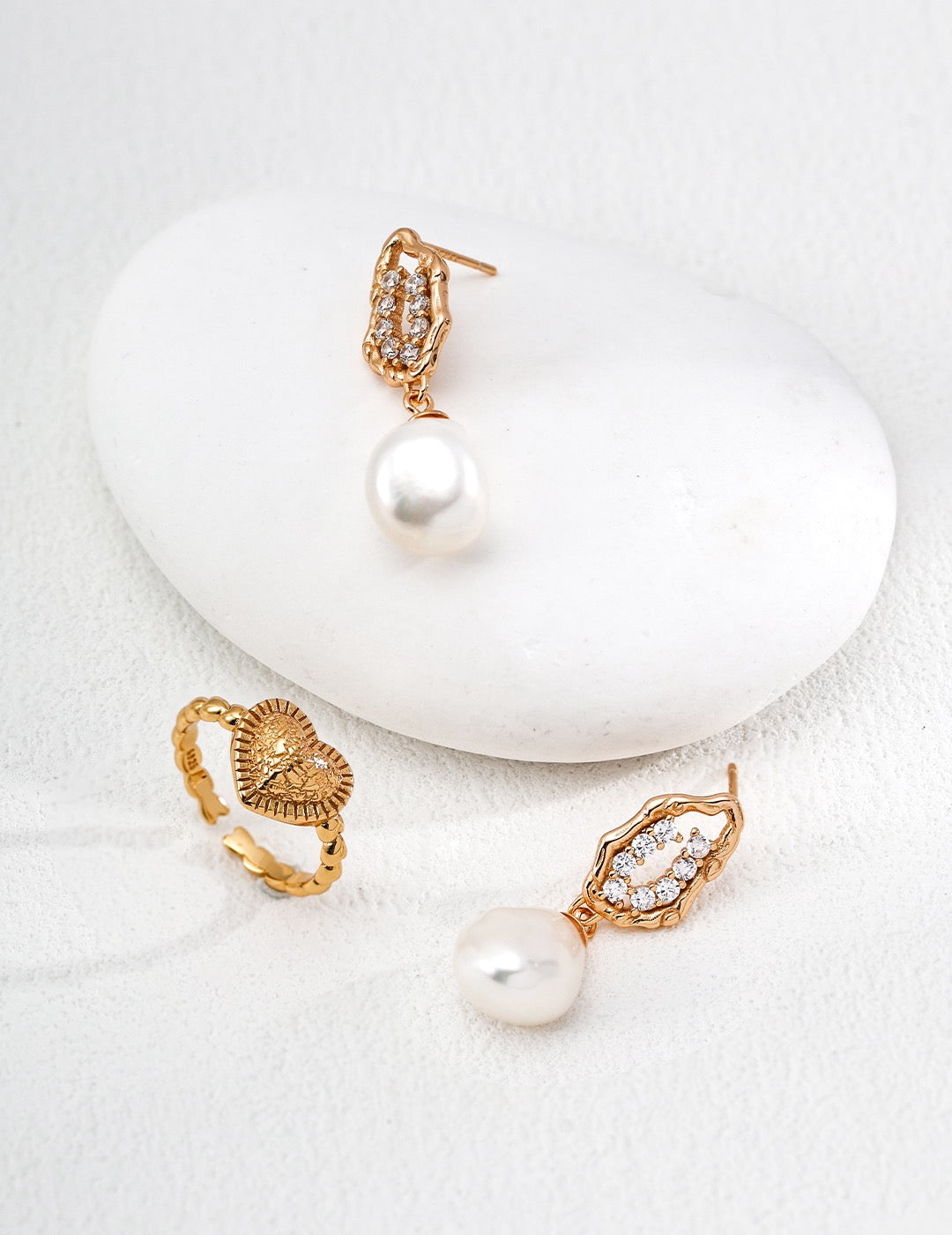 Slow Sweet · Honeycomb Pearl & Zirconia Earrings