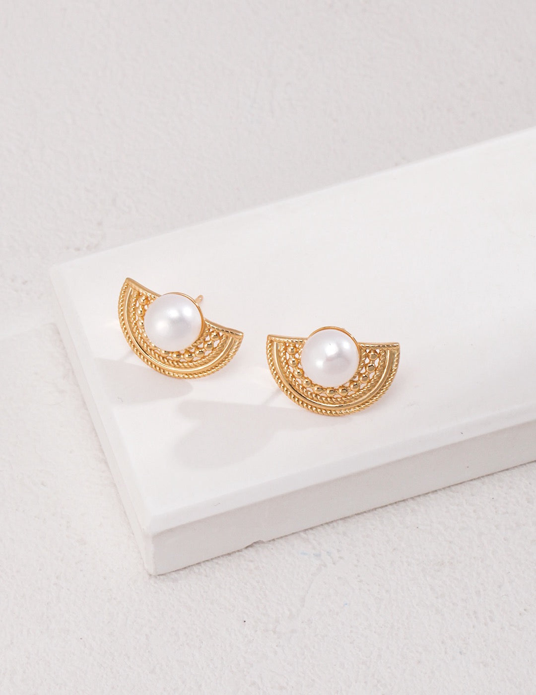 In the Pocket · Classic Pearl Drop Silver Earrings