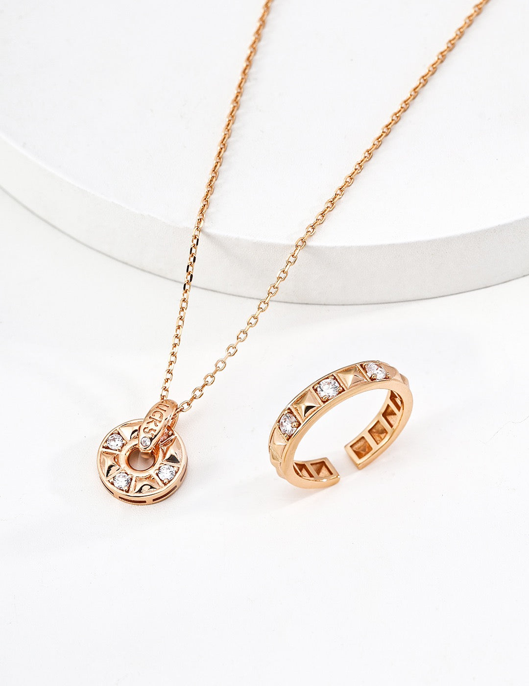 Every Step Counts · Fortune Wheel Zirconia Necklace