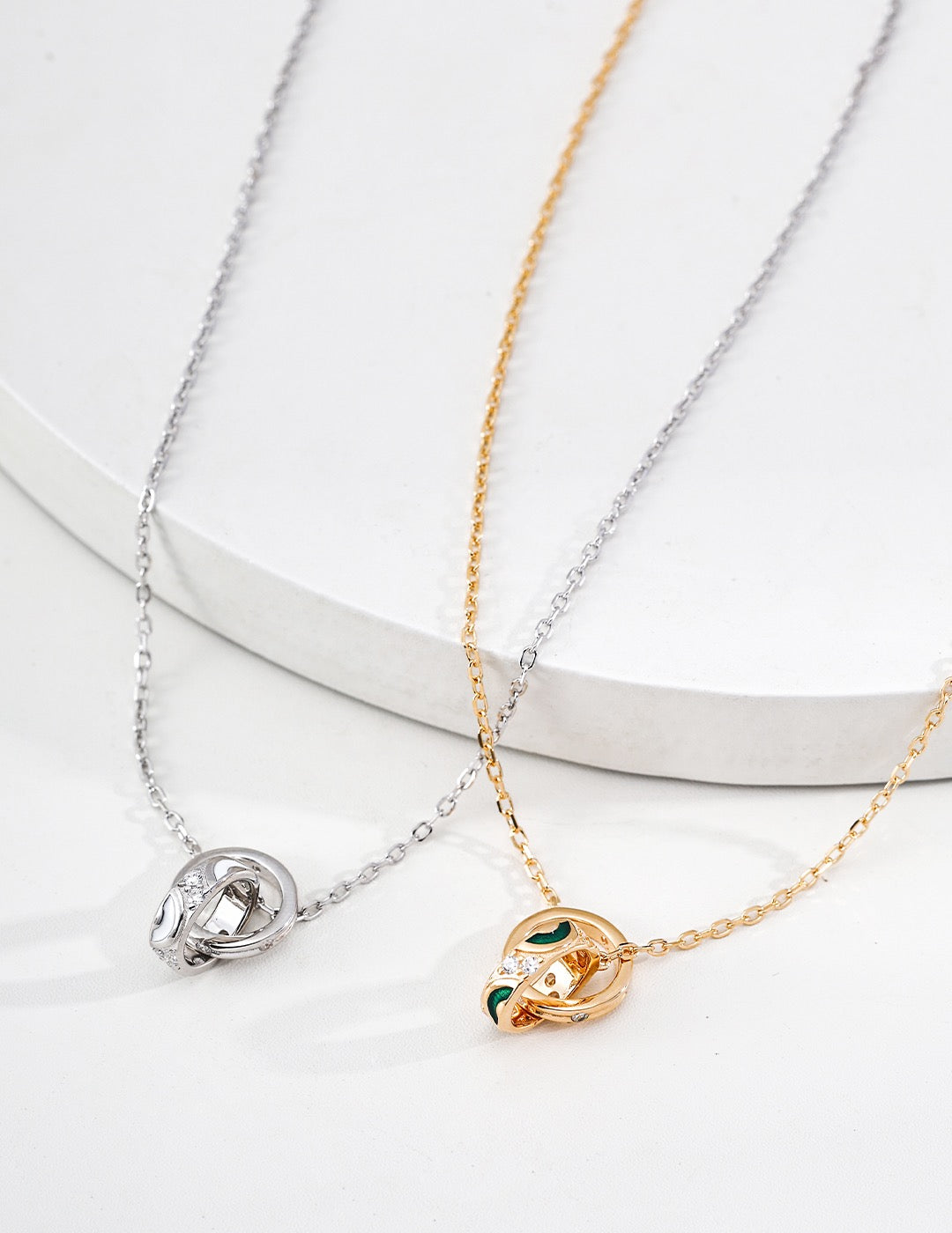 New Face · Double Ring Enamel Zirconia Necklace