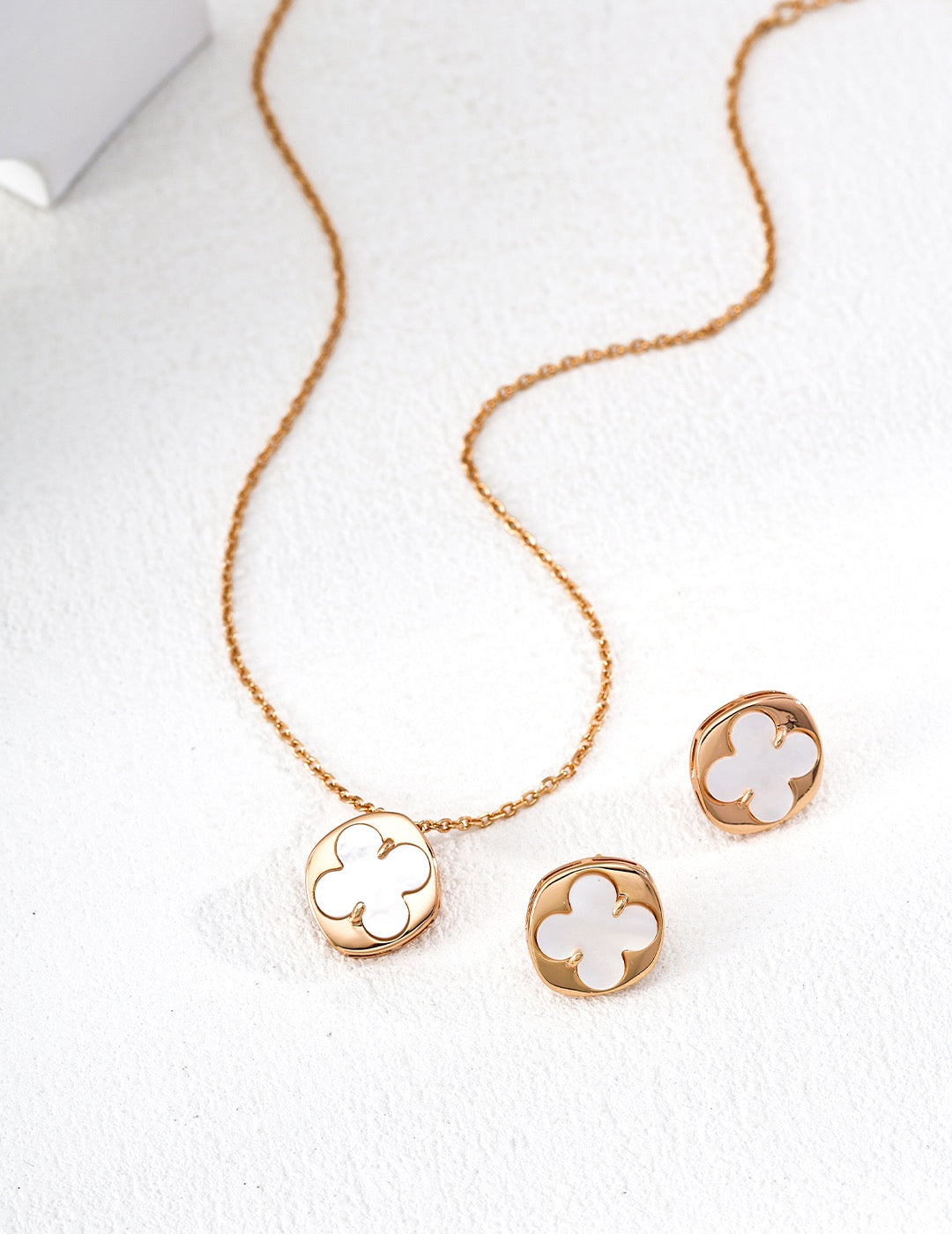 Same Shape · Four-Leaf Clover Multi-Stone Necklace