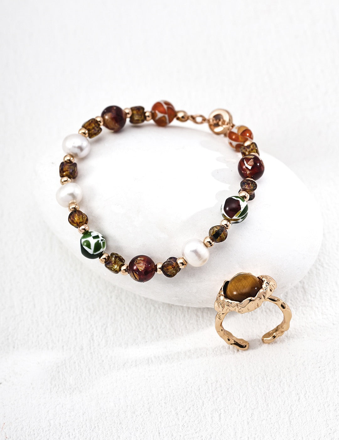 Coloured Light · Vintage Pearl & Iridescent Glass Bracelet