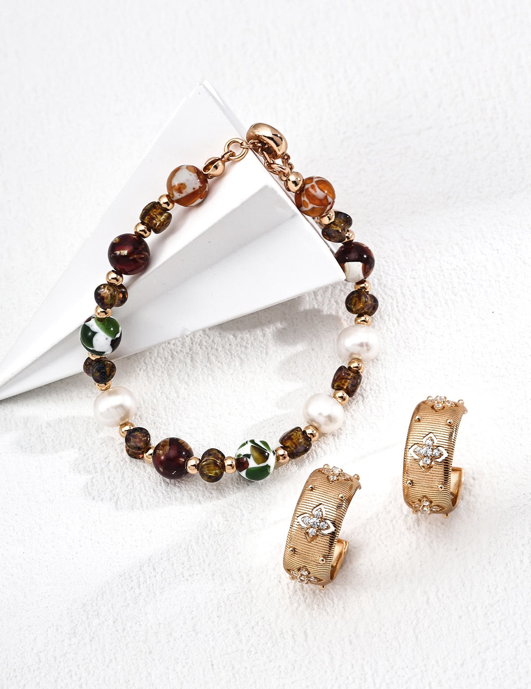 Coloured Light · Vintage Pearl & Iridescent Glass Bracelet
