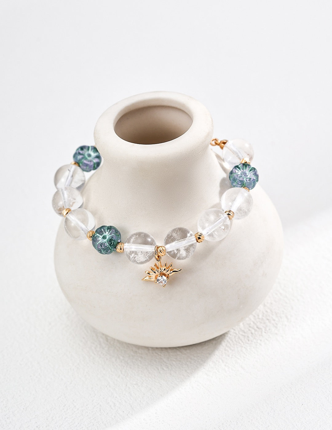 Honest Flaw · Zirconia Flower & Crystal Bead Bracelet